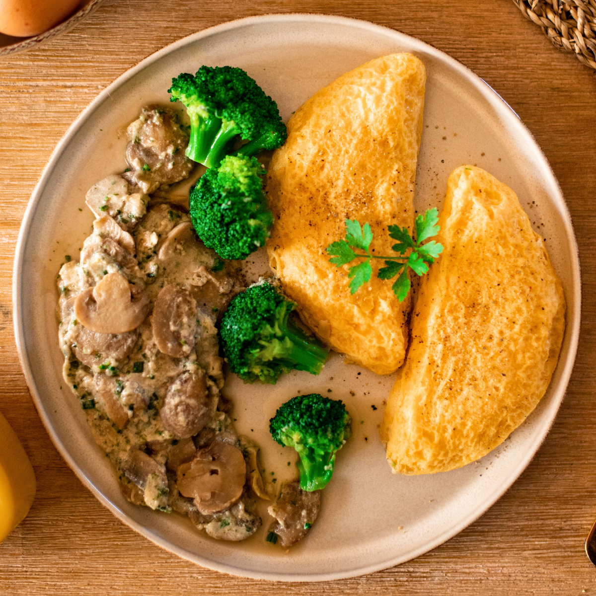 Omelet with mushroom cream sauce