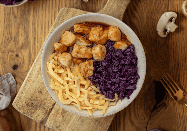 CH : Poulet avec chou rouge & spätzle