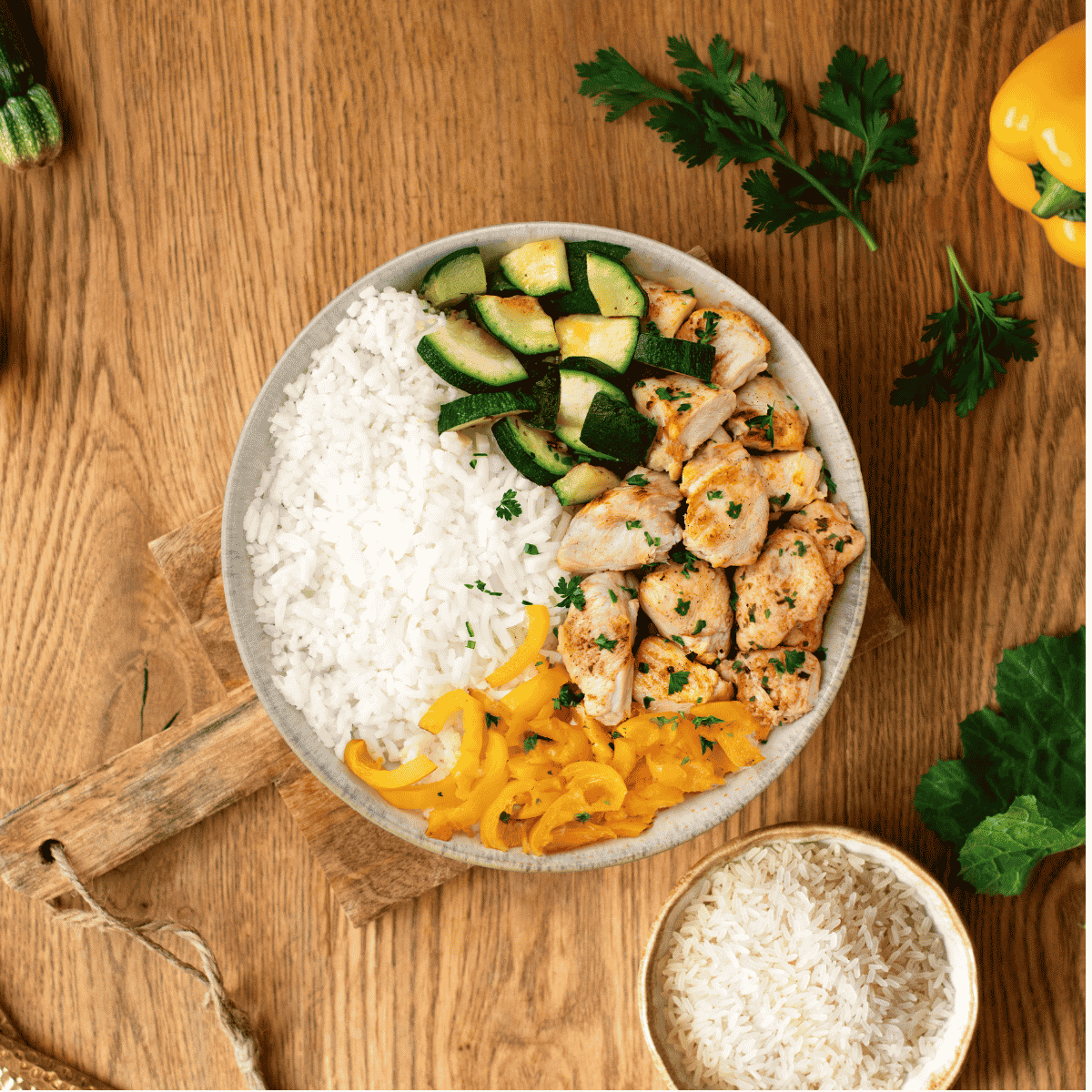 CH: Athletes Line: Hähnchen, Reis, Zucchini & Paprika