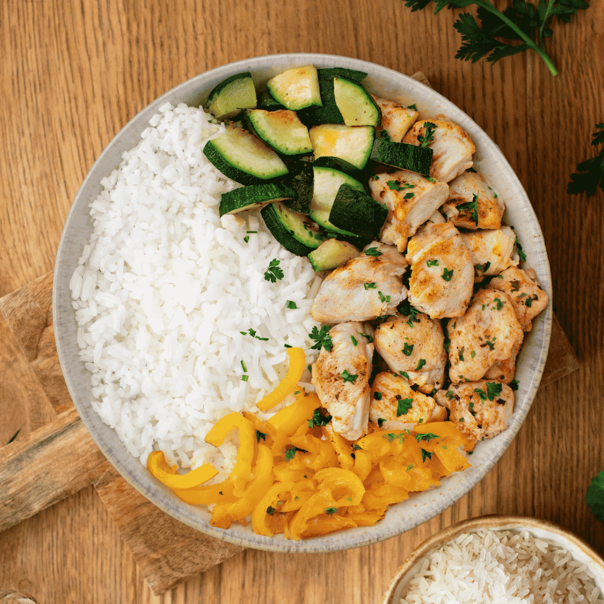 CH: Athletes Line: Hähnchen, Reis, Zucchini & Paprika