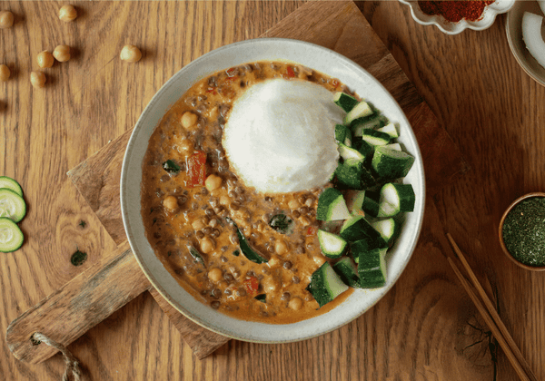 Kokos-Curry mit Linsen und Gemüse
